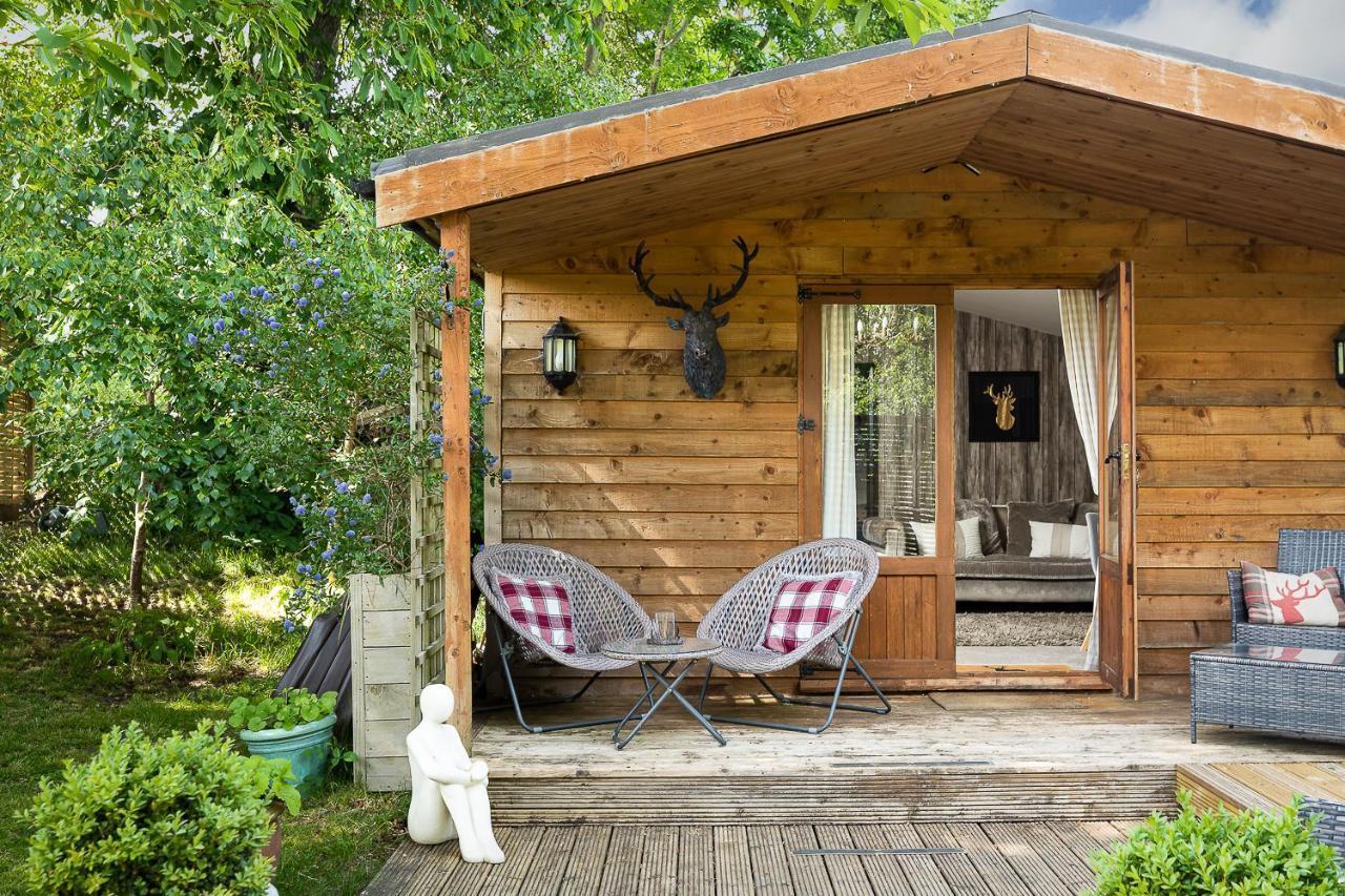 Vila The Log Cabin With Private Hot Tub, Bath Exteriér fotografie